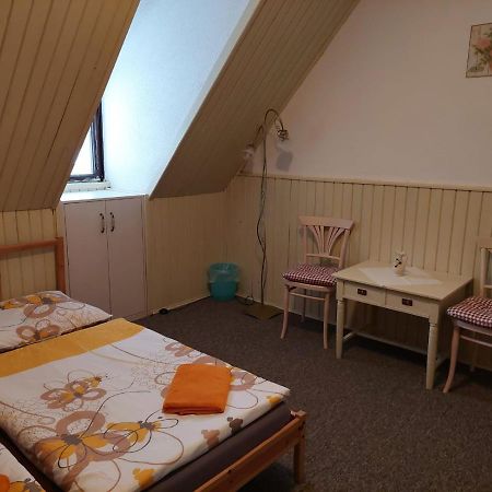 Penzion Mansky Dvur Dolni Zandov Bagian luar foto