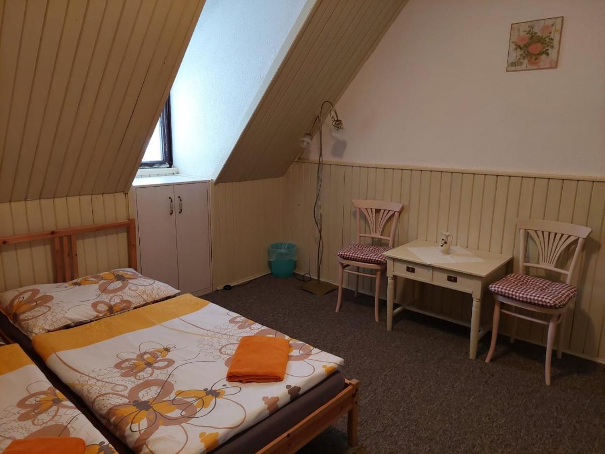 Penzion Mansky Dvur Dolni Zandov Bagian luar foto
